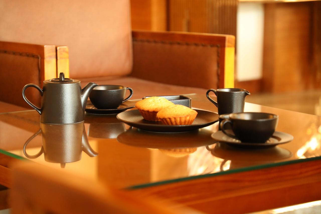 Hotel Karthika Park Kazhakuttam Esterno foto