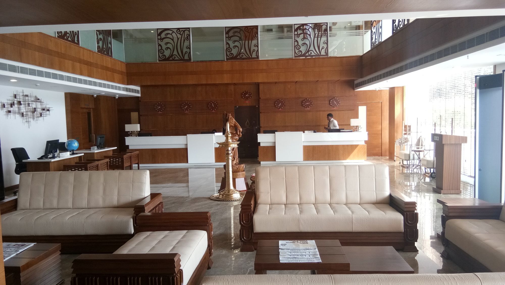 Hotel Karthika Park Kazhakuttam Esterno foto