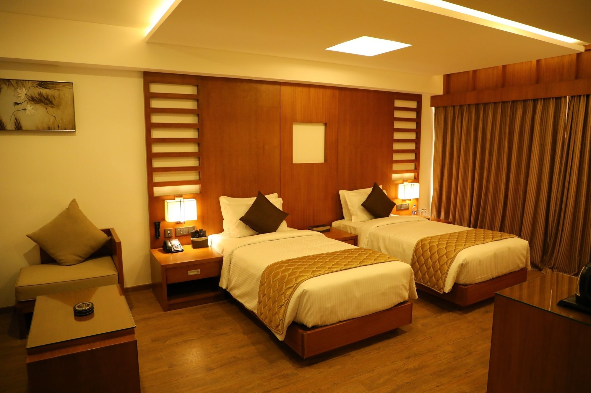 Hotel Karthika Park Kazhakuttam Esterno foto
